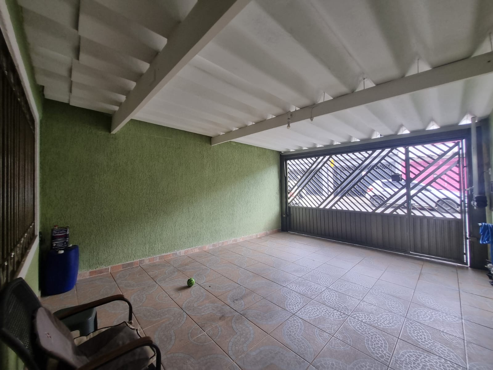 VENDA - SOBRADO 170m² 03 DORMITÓRIOS- 03 QUARTOS - DUAS VAGAS DE GARAGENS - FL38